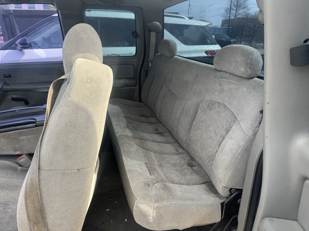 Chevrolet Silverado 1500 LS Ext. Cab 2WD 2000