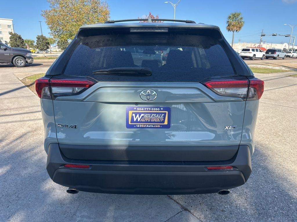 Toyota RAV4 XLE 2019