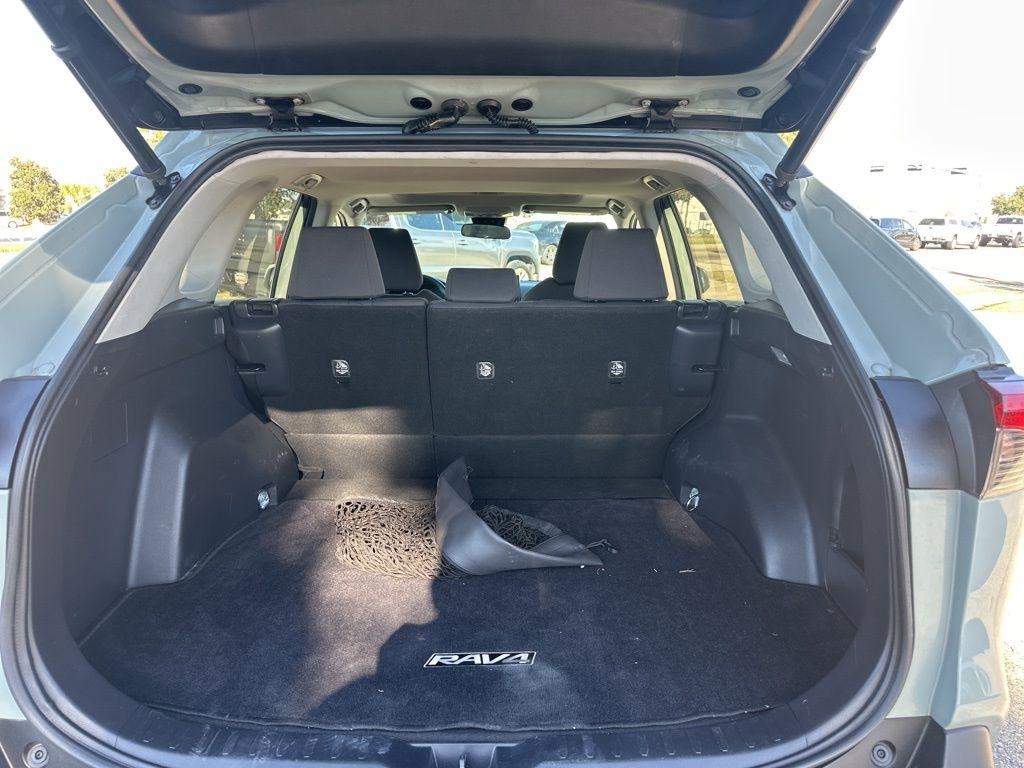 Toyota RAV4 XLE 2019