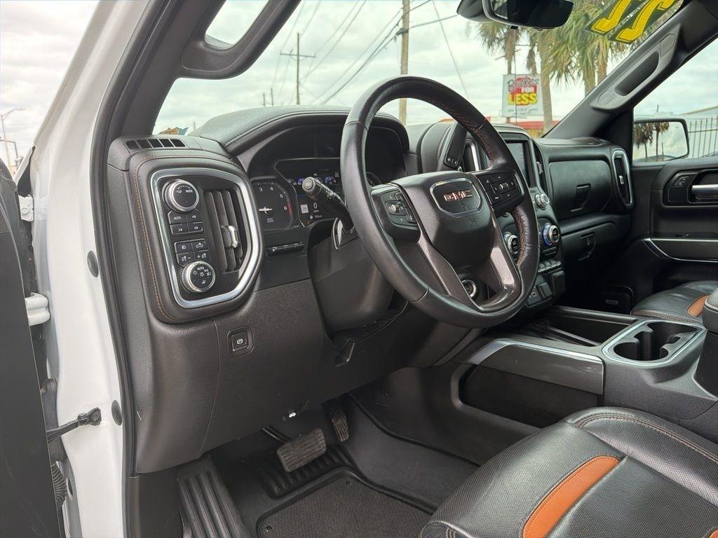 GMC Sierra 1500 Limited AT4 Crew Cab Long Box 4WD 2022