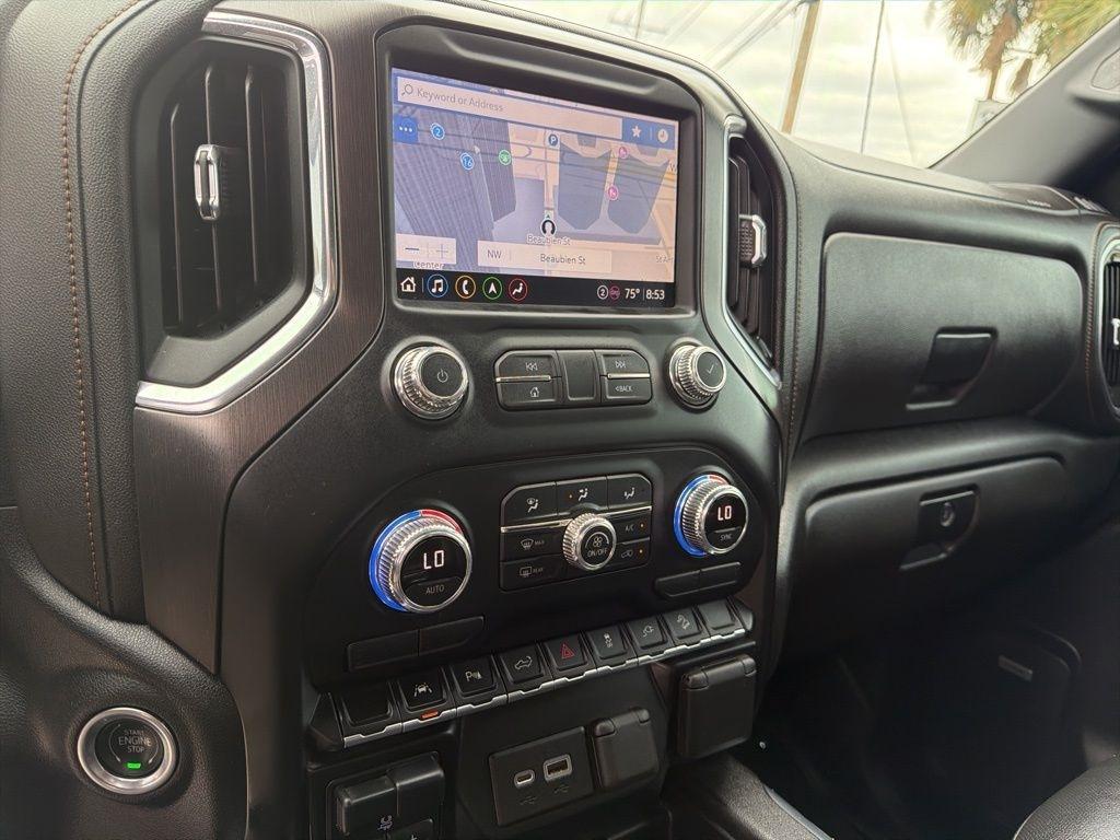 GMC Sierra 1500 Limited AT4 Crew Cab Long Box 4WD 2022