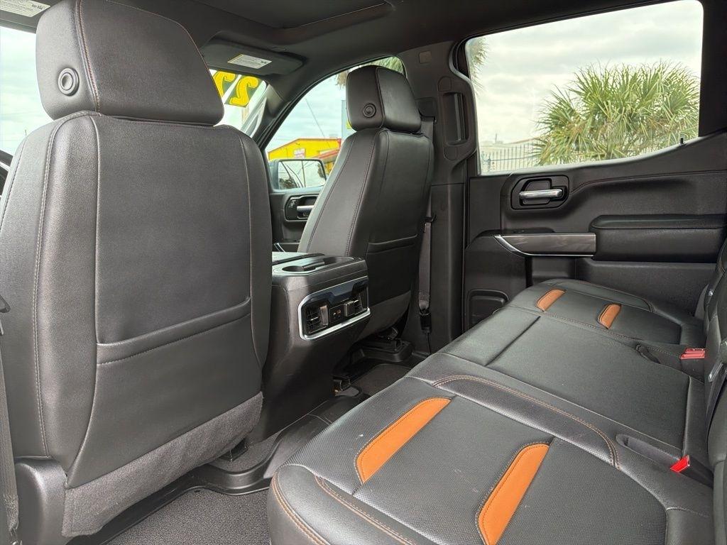 GMC Sierra 1500 Limited AT4 Crew Cab Long Box 4WD 2022