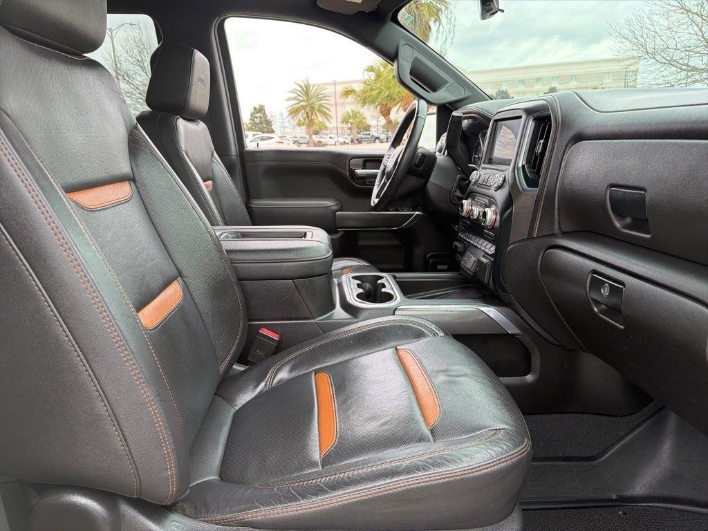 GMC Sierra 1500 Limited AT4 Crew Cab Long Box 4WD 2022