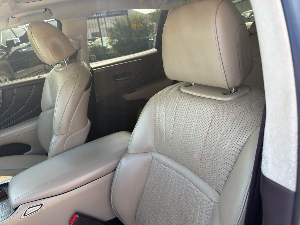 2020 Lexus LS Base - Photo 8