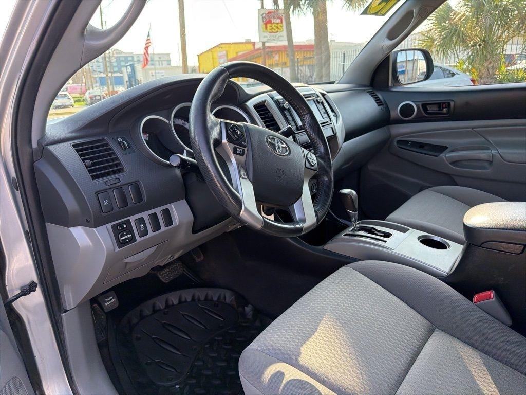 Toyota Tacoma PreRunner Double Cab V6 5AT 2WD 2015