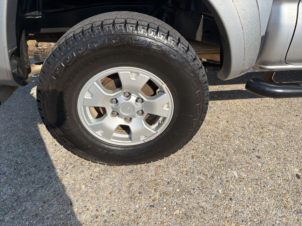 Toyota Tacoma PreRunner Double Cab V6 5AT 2WD 2015