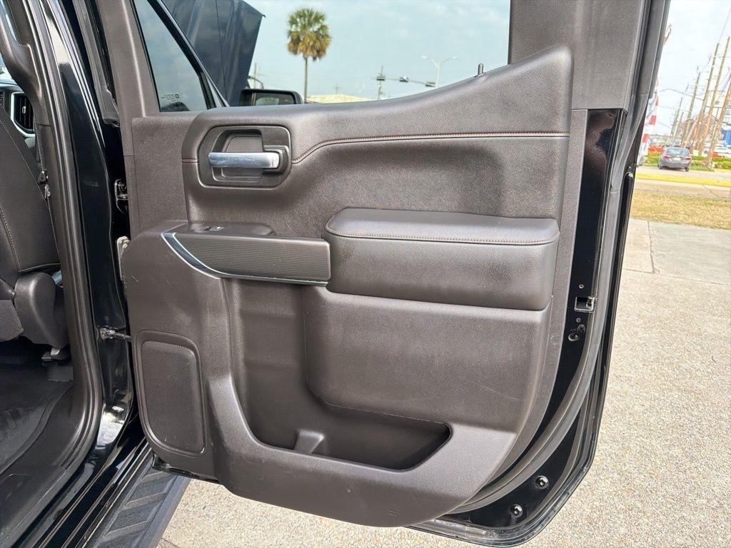 GMC Sierra 1500 AT4 Crew Cab Long Box 4WD 2021