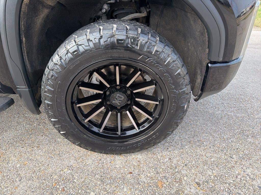 GMC Sierra 1500 AT4 Crew Cab 4WD 2021