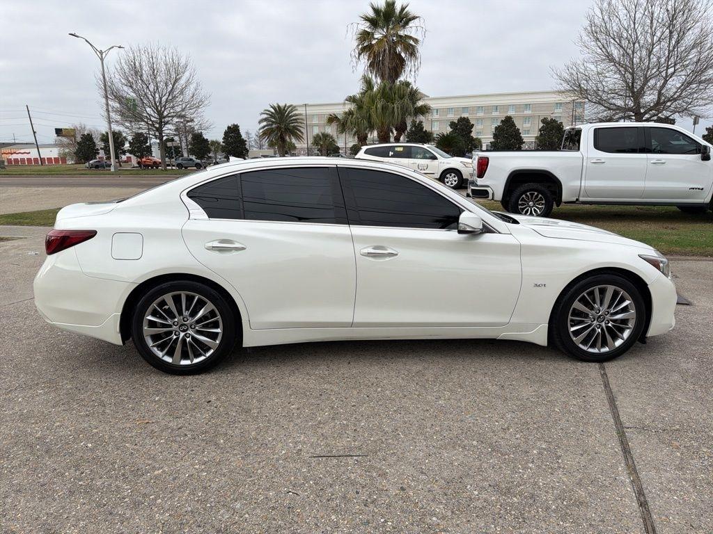 Infiniti Q50 3.0t LUXE 2018