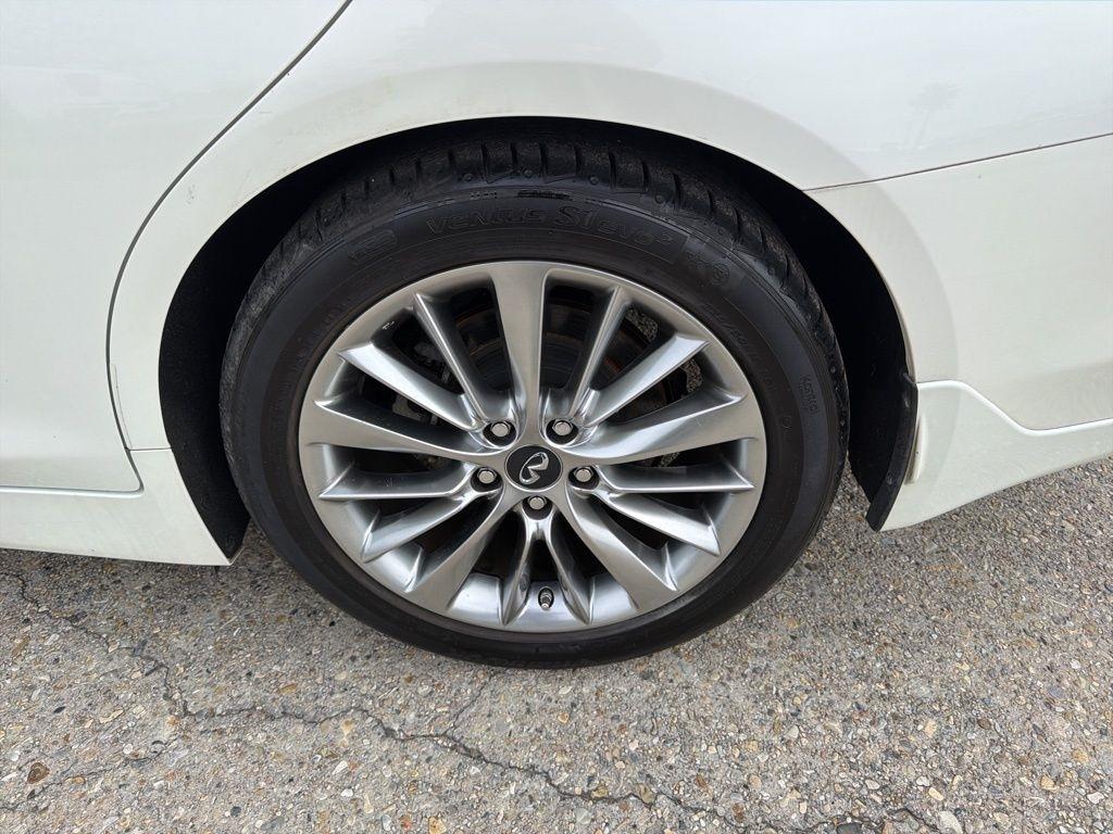 Infiniti Q50 3.0t LUXE 2018