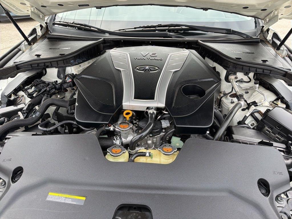 Infiniti Q50 3.0t LUXE 2018