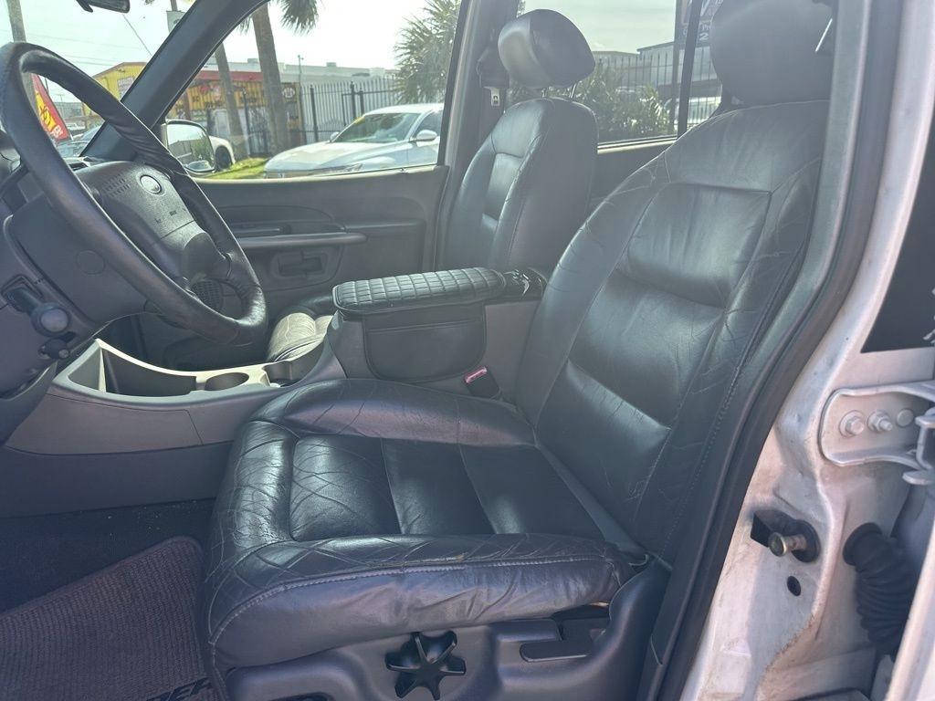 Ford Explorer Sport Trac 2WD 2001