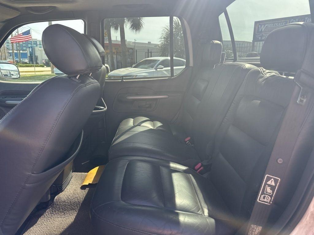 Ford Explorer Sport Trac 2WD 2001