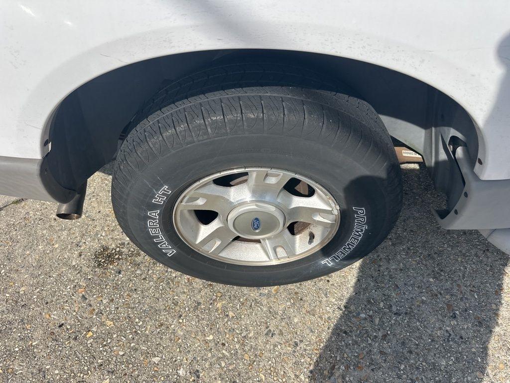 Ford Explorer Sport Trac 2WD 2001