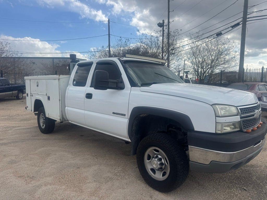 Chevrolet Silverado 2500HD Work Truck Ext. Cab Long Bed 2WD 2005