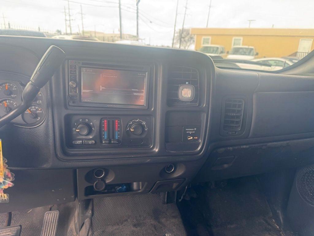 Chevrolet Silverado 2500HD Work Truck Ext. Cab 2WD 2005