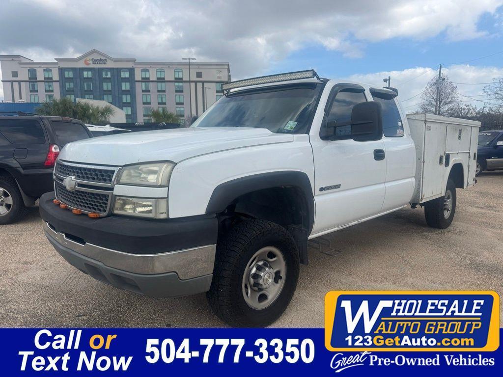 2005 Chevrolet Silverado 2500HD Work Truck Ext. Cab Long Bed 2WD