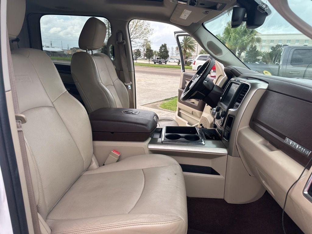 RAM 1500 Laramie Crew Cab SWB 4WD 2013