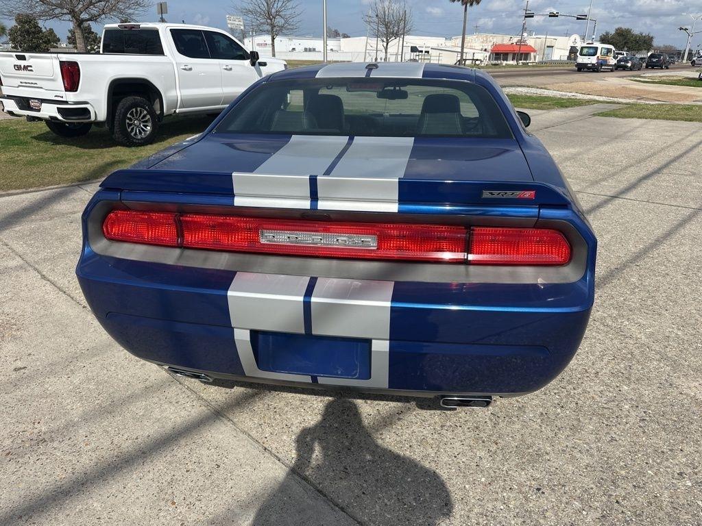 Dodge Challenger SRT8 2012