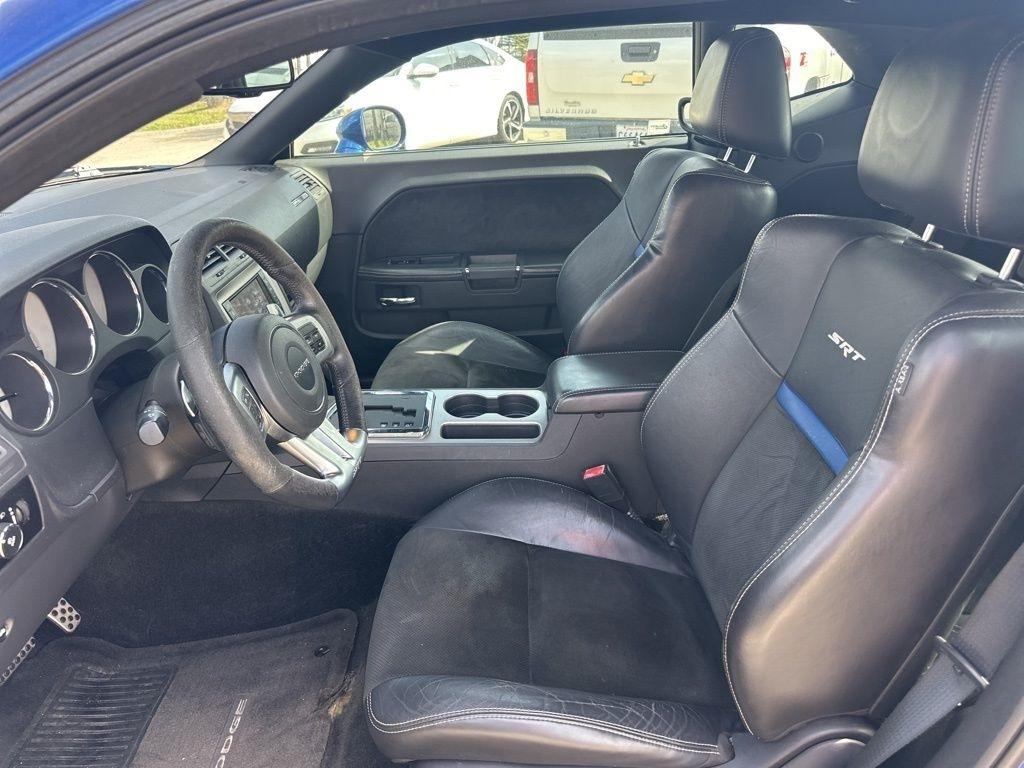 Dodge Challenger SRT8 2012