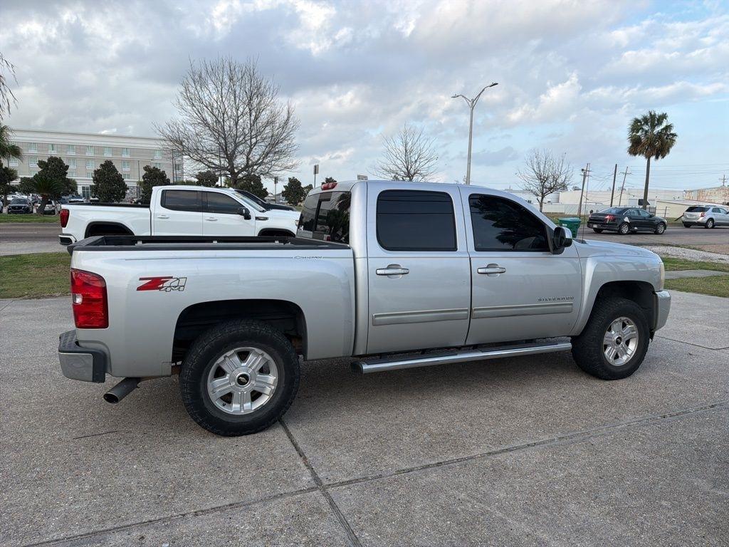 Chevrolet Silverado 1500 LTZ Crew Cab 4WD 2011