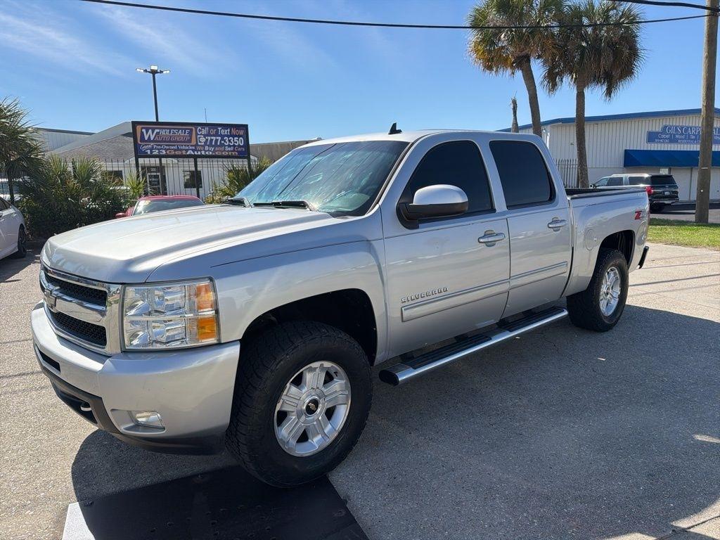 Chevrolet Silverado 1500 LTZ Crew Cab 4WD 2011