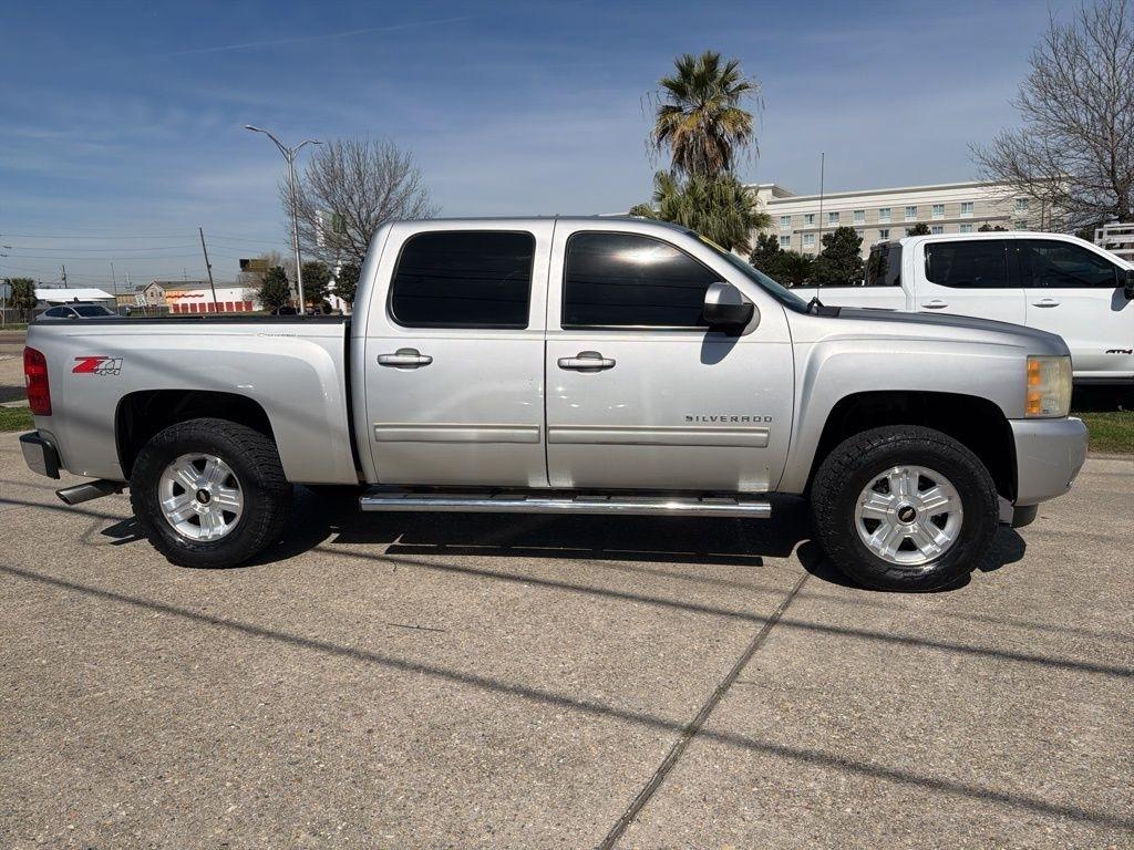 Chevrolet Silverado 1500 LTZ Crew Cab 4WD 2011
