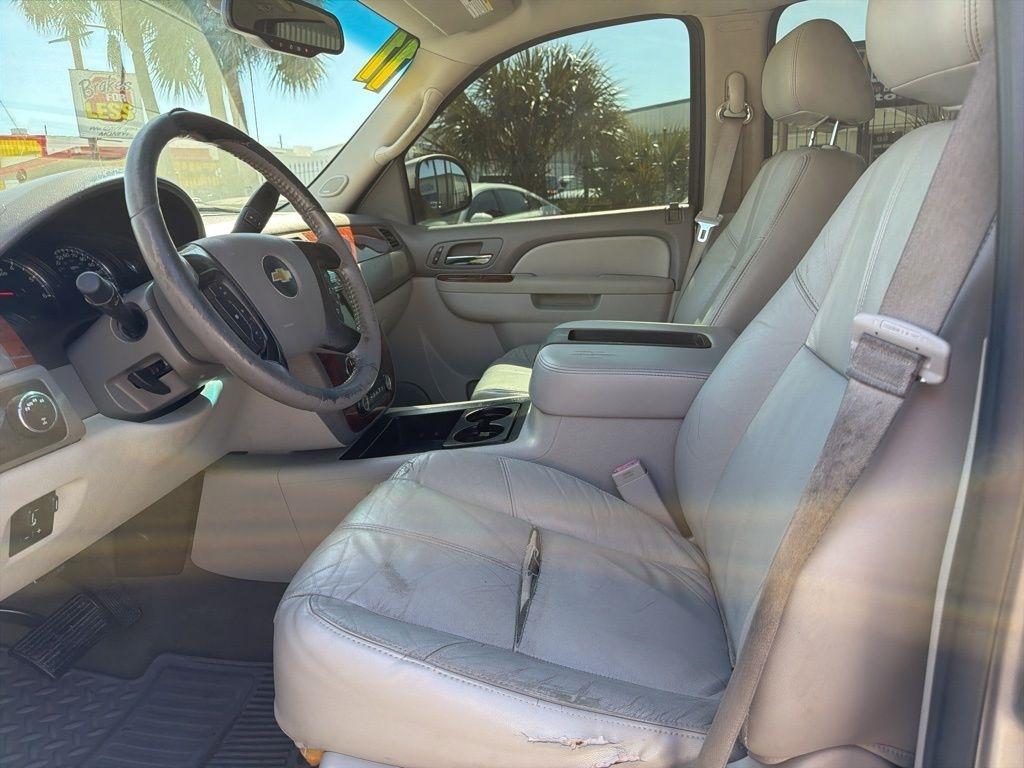 Chevrolet Silverado 1500 LTZ Crew Cab 4WD 2011