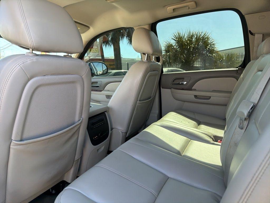 Chevrolet Silverado 1500 LTZ Crew Cab 4WD 2011