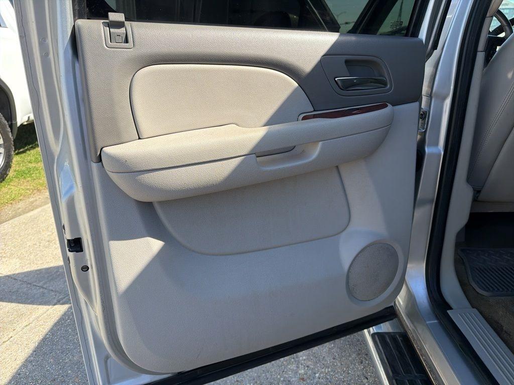 Chevrolet Silverado 1500 LTZ Crew Cab 4WD 2011