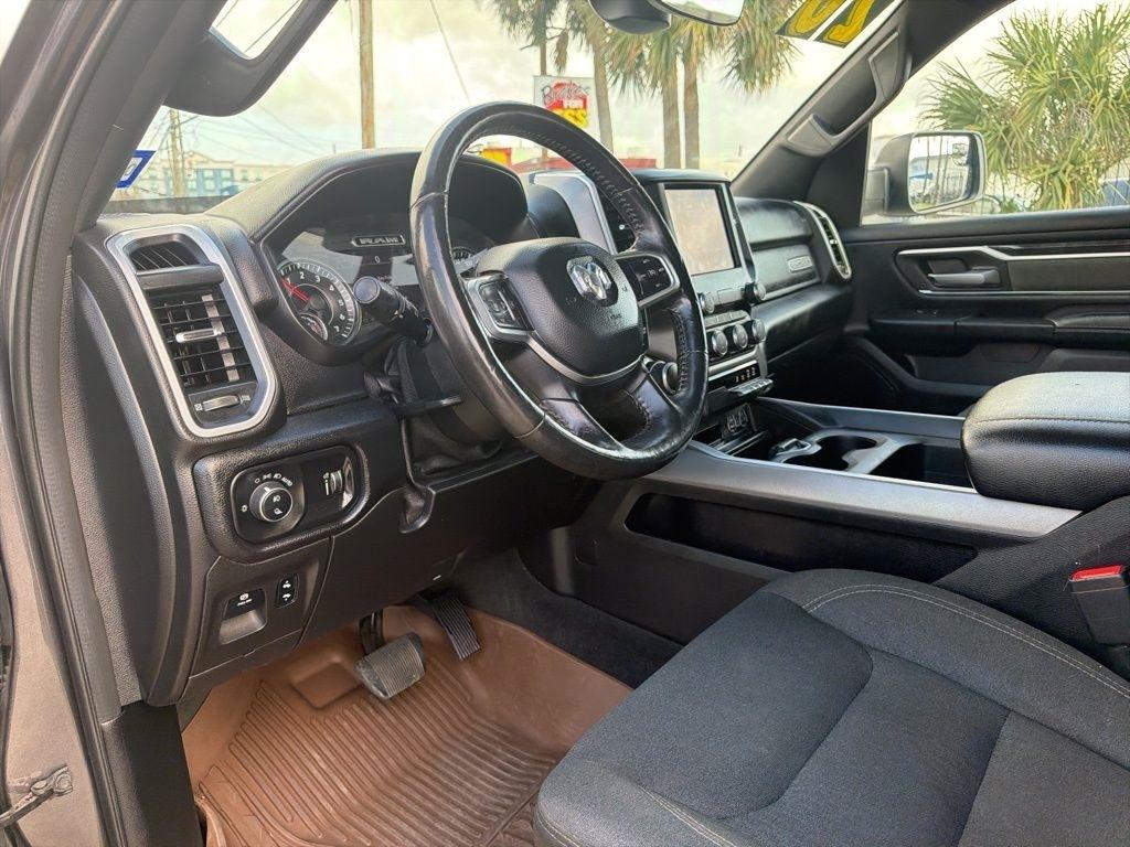 RAM 1500 Big Horn Crew Cab SWB 4WD 2020