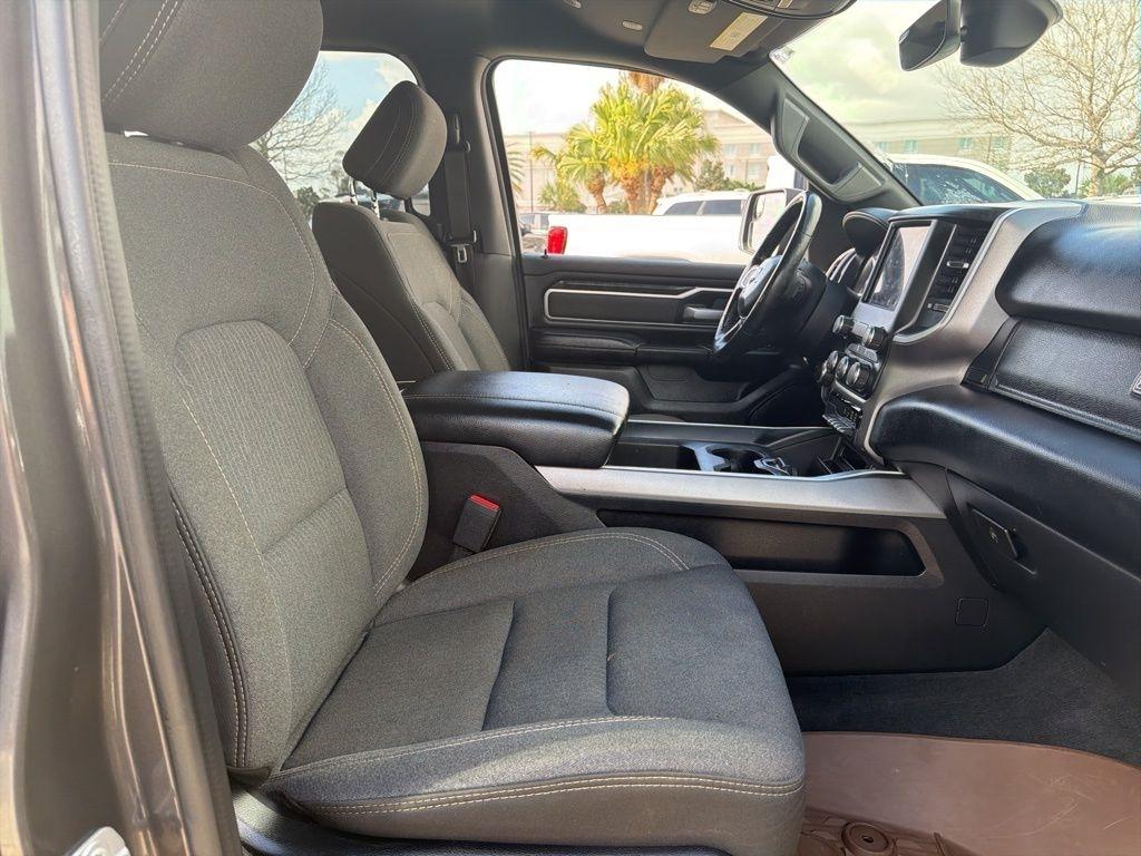 RAM 1500 Big Horn Crew Cab SWB 4WD 2020