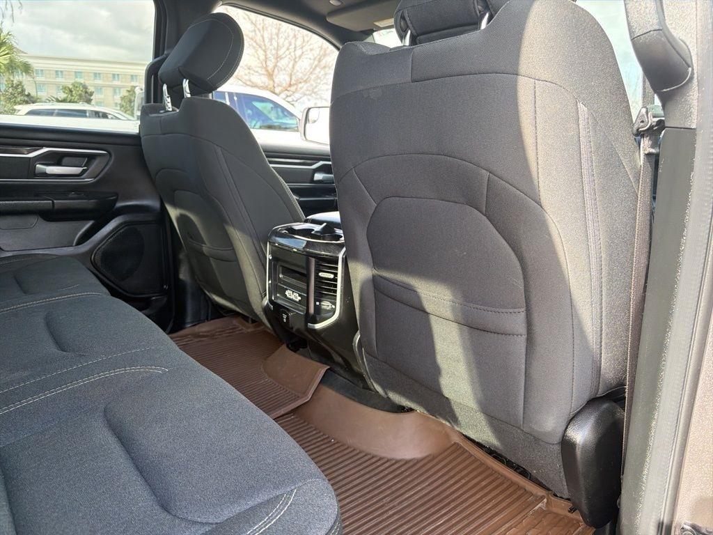 RAM 1500 Big Horn Crew Cab SWB 4WD 2020