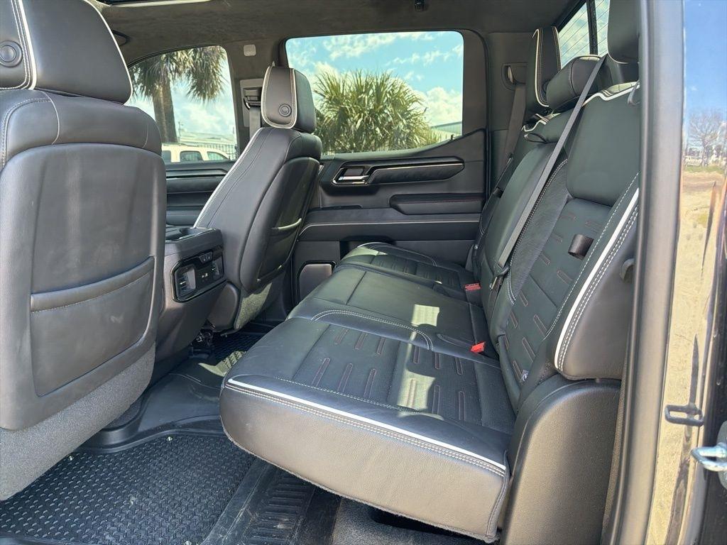 GMC Sierra 1500 AT4X Crew Cab 4WD 2023