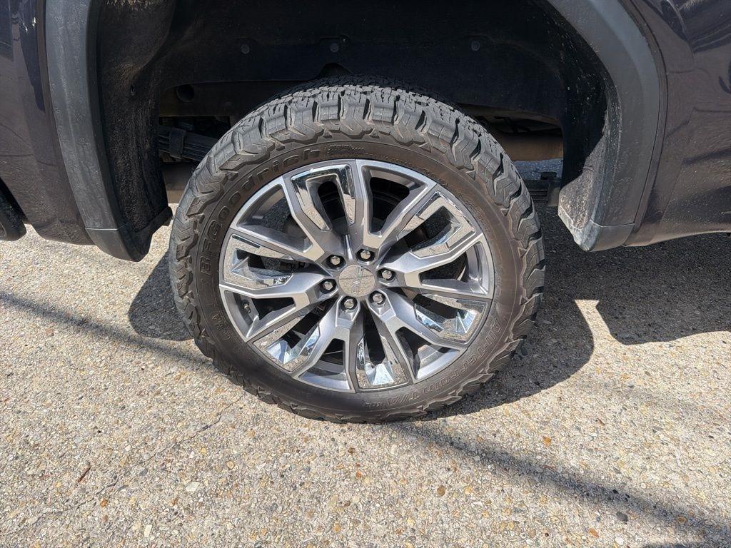 GMC Sierra 1500 AT4X Crew Cab 4WD 2023