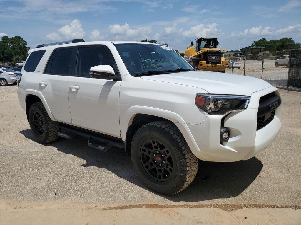 Toyota 4Runner SR5 Premium 4WD 2022