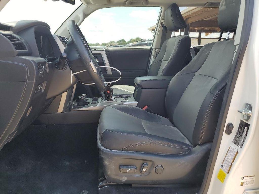 Toyota 4Runner SR5 Premium 4WD 2022