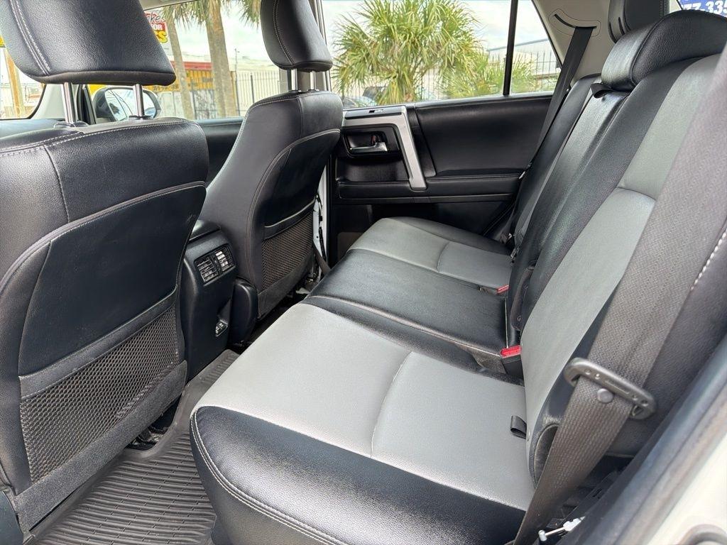 Toyota 4Runner SR5 Premium 4WD 2022