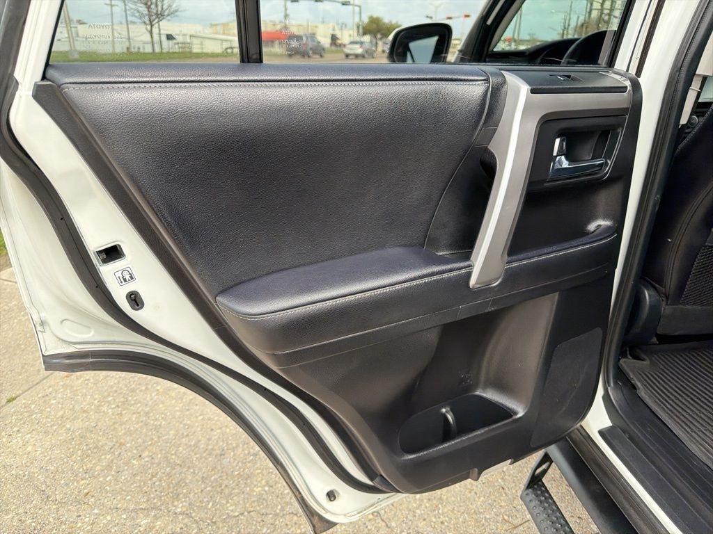 Toyota 4Runner SR5 Premium 4WD 2022