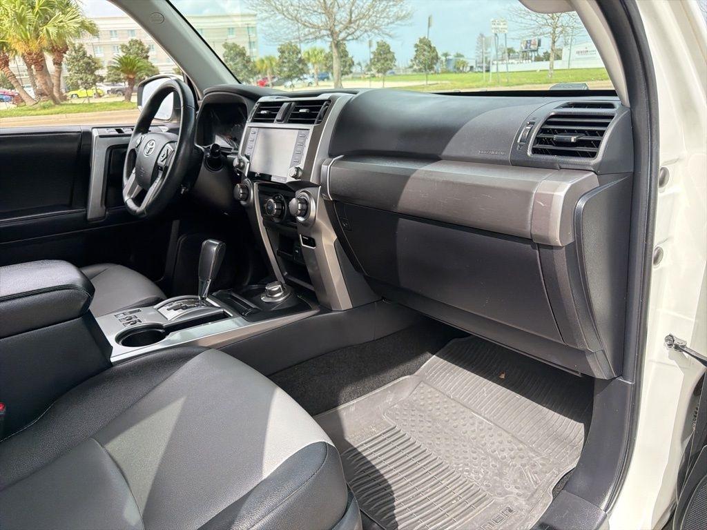 Toyota 4Runner SR5 Premium 4WD 2022