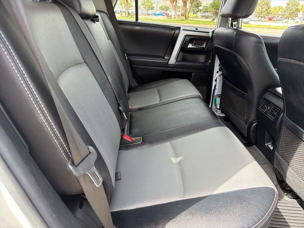 Toyota 4Runner SR5 Premium 4WD 2022