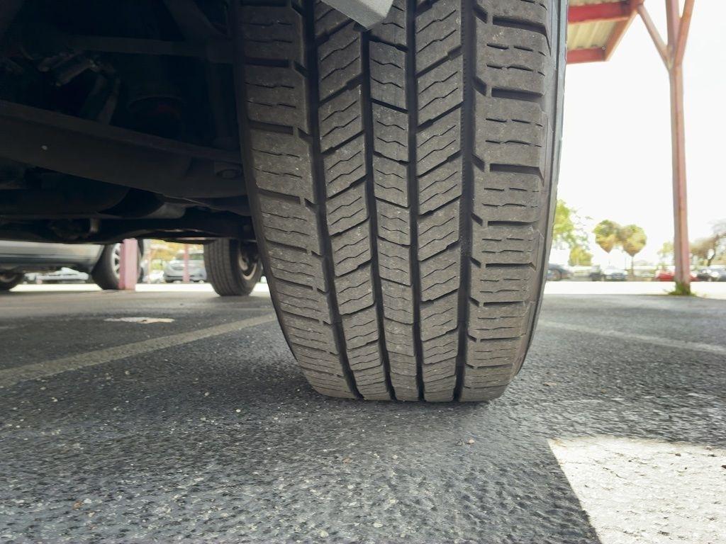 GMC Sierra 2500HD SLE Crew Cab 2WD 2014