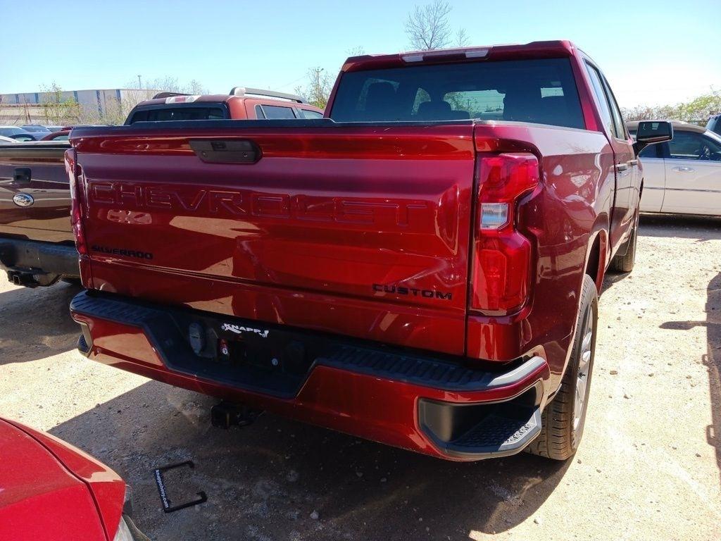 Chevrolet Silverado 1500 Custom Crew Cab Short Box 2WD 2021