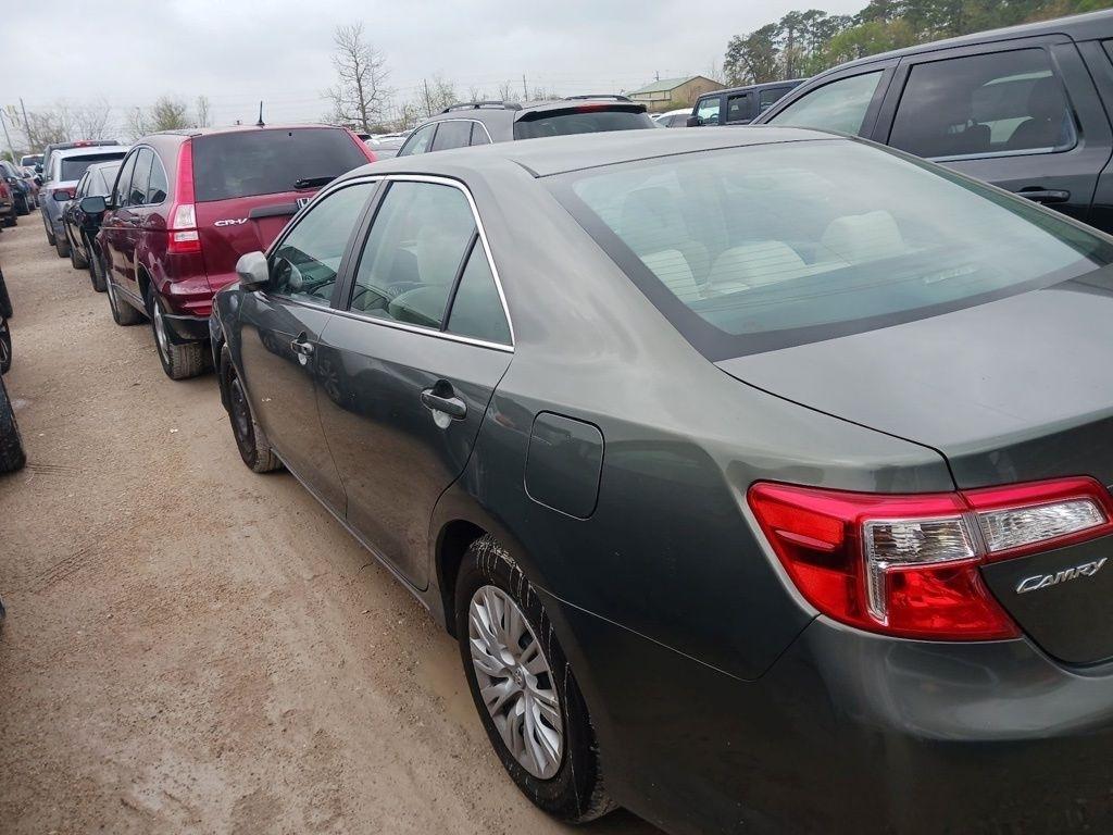Toyota Camry L 2014