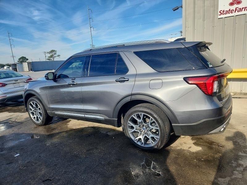 Ford Explorer Platinum AWD 2025