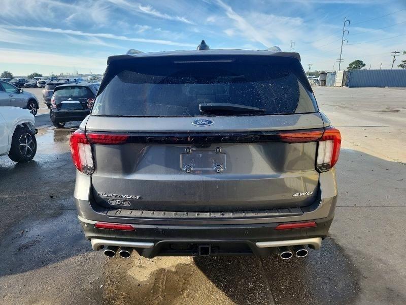 Ford Explorer Platinum AWD 2025