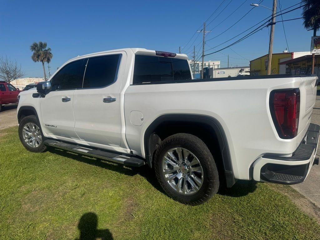 GMC Sierra 1500 Denali Crew Cab Short Box 4WD 2023