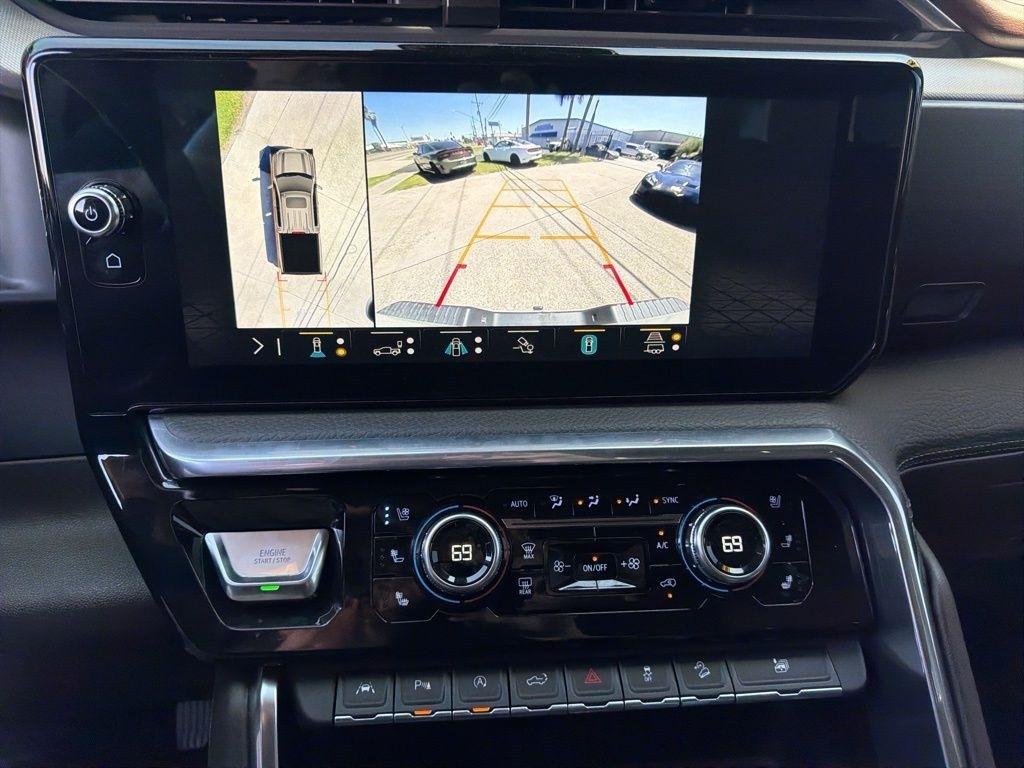 GMC Sierra 1500 Denali Crew Cab Short Box 4WD 2023