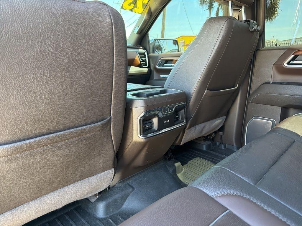 GMC Sierra 1500 Denali Crew Cab Short Box 4WD 2023