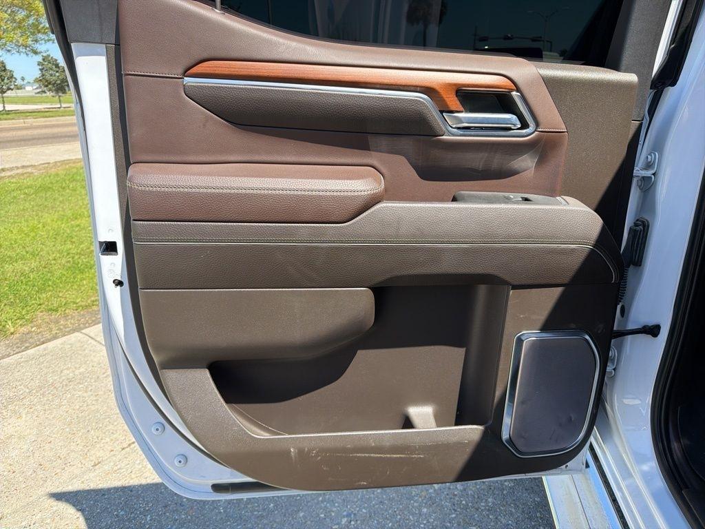 GMC Sierra 1500 Denali Crew Cab Short Box 4WD 2023